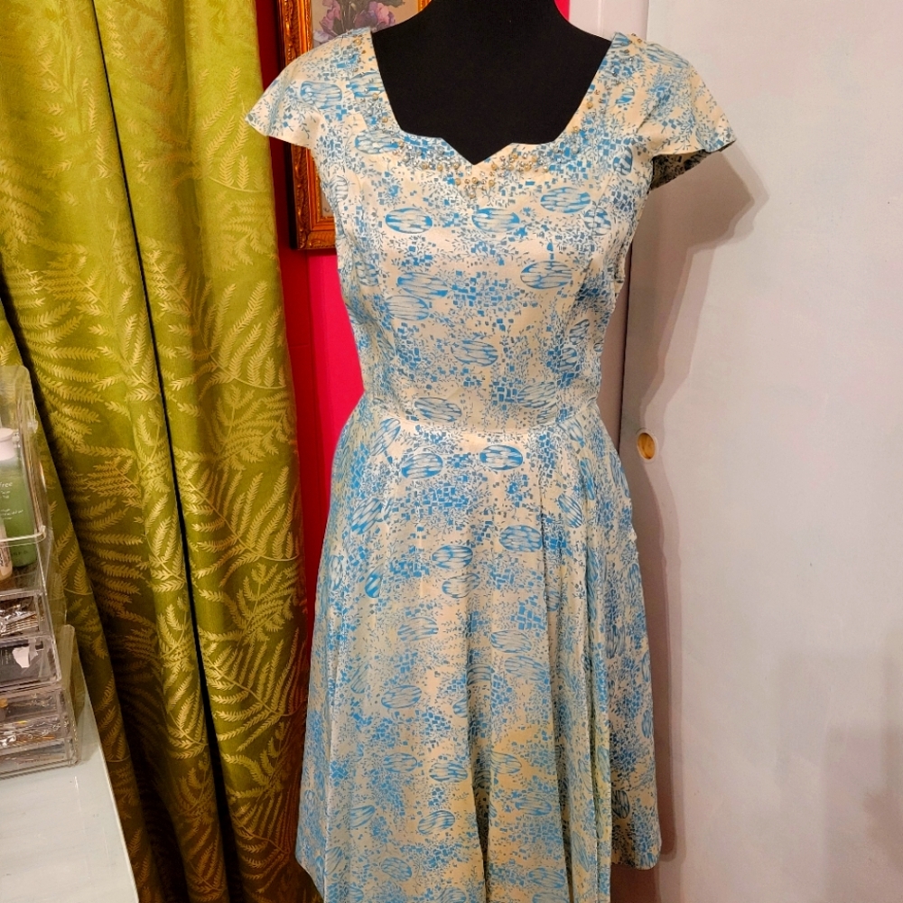 1950s Vintage floral dress